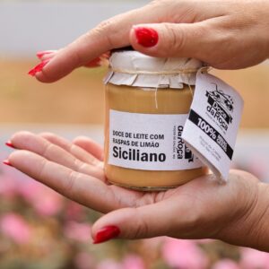 Doce de leite com raspas de limão siciliano